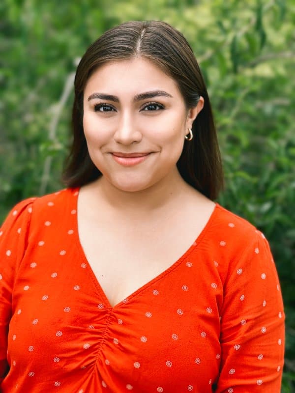 Melanie Flores's Instagram, Twitter & Facebook on IDCrawl